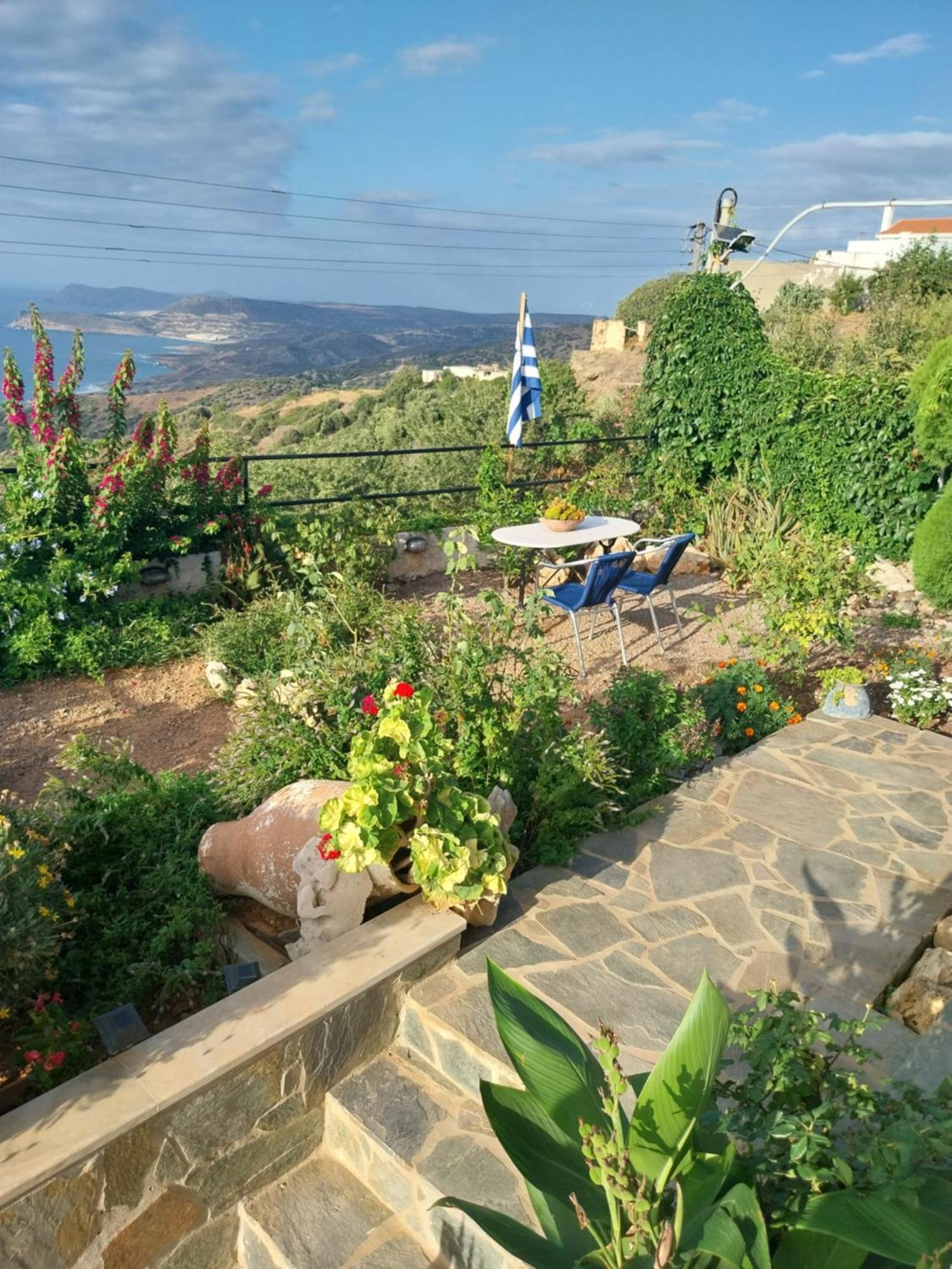 Roussa'S View Apartments Sitia  Bagian luar foto